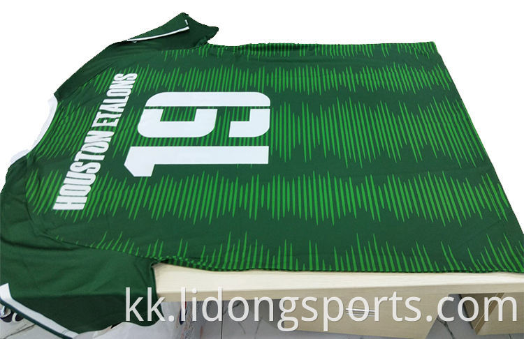 Lidong Соңғы үлгідегі дизайн Футбол командасының жаттығуы Форма киімдері 100% полиэфирлі футболдан жасалған карьерлер